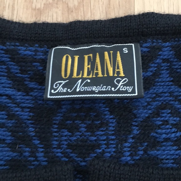 Oleana cropped wool open front sweater - Picture 5 of 7